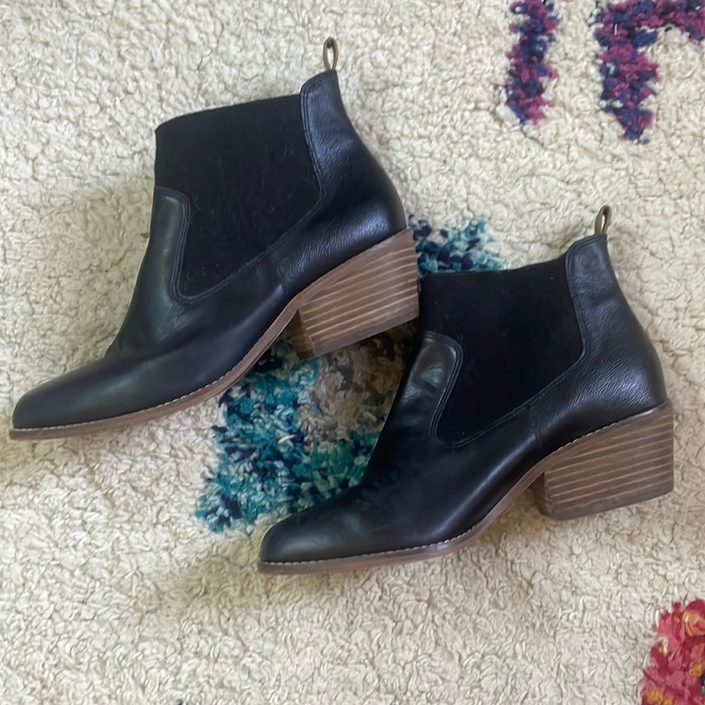 Crown Vintage - black square toe ankle boots- size 8